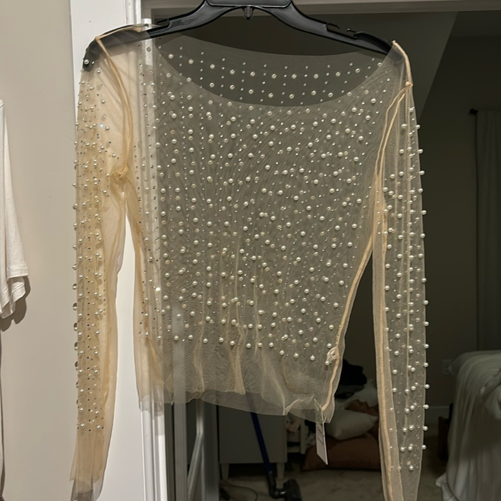 Pearl and rhinestone overlay. New with tags